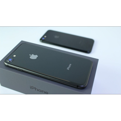 Смартфон Apple iPhone 8 64Gb Space Grey - зображення 2