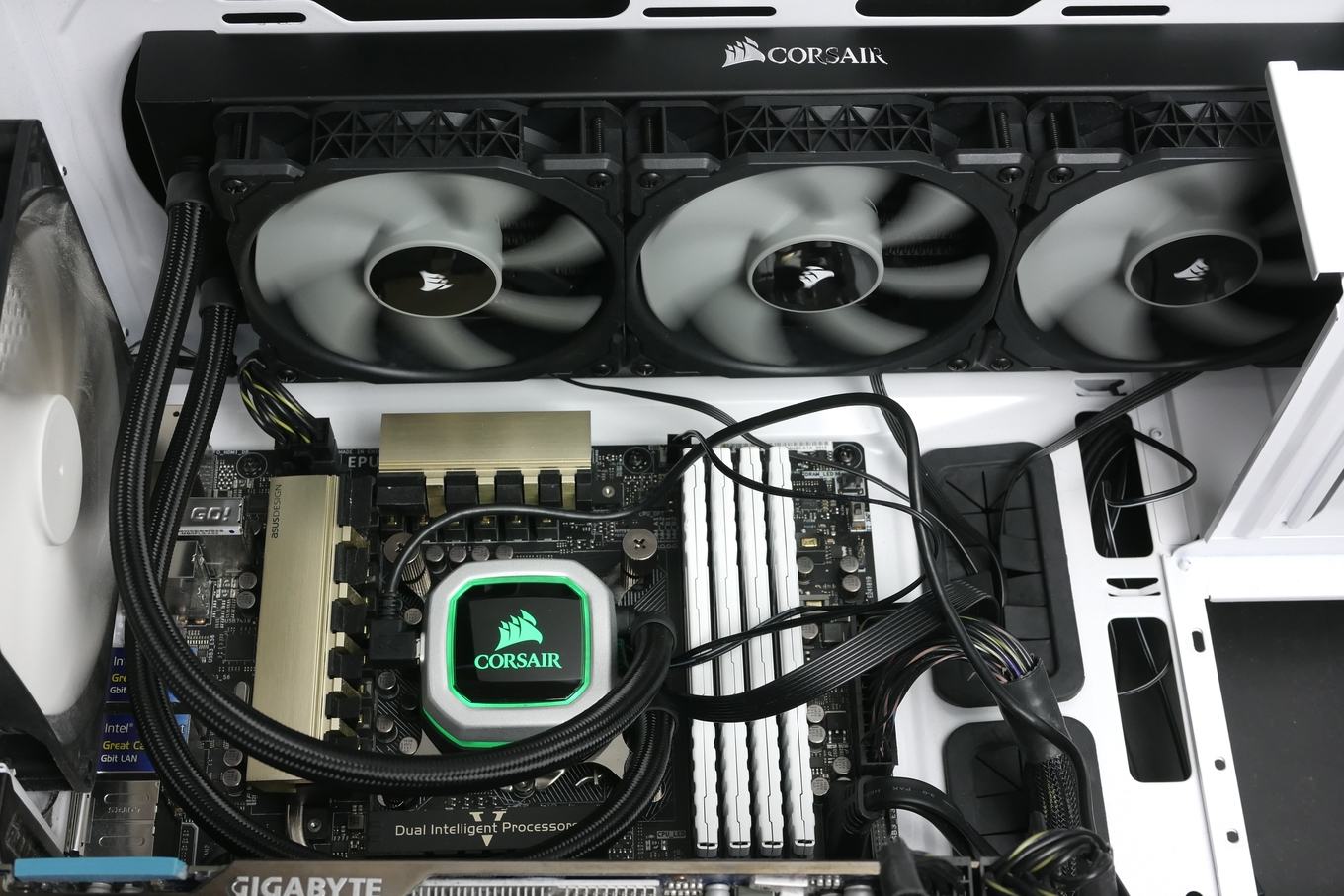 Система водяного охолодження Corsair Hydro H150i Pro - зображення 2