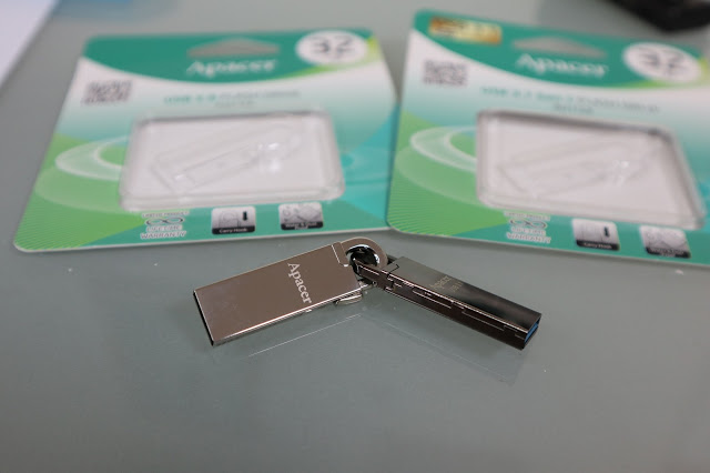 Флеш пам'ять USB 32 Gb Apacer AH13A Silver USB2.0, брелок - зображення 2