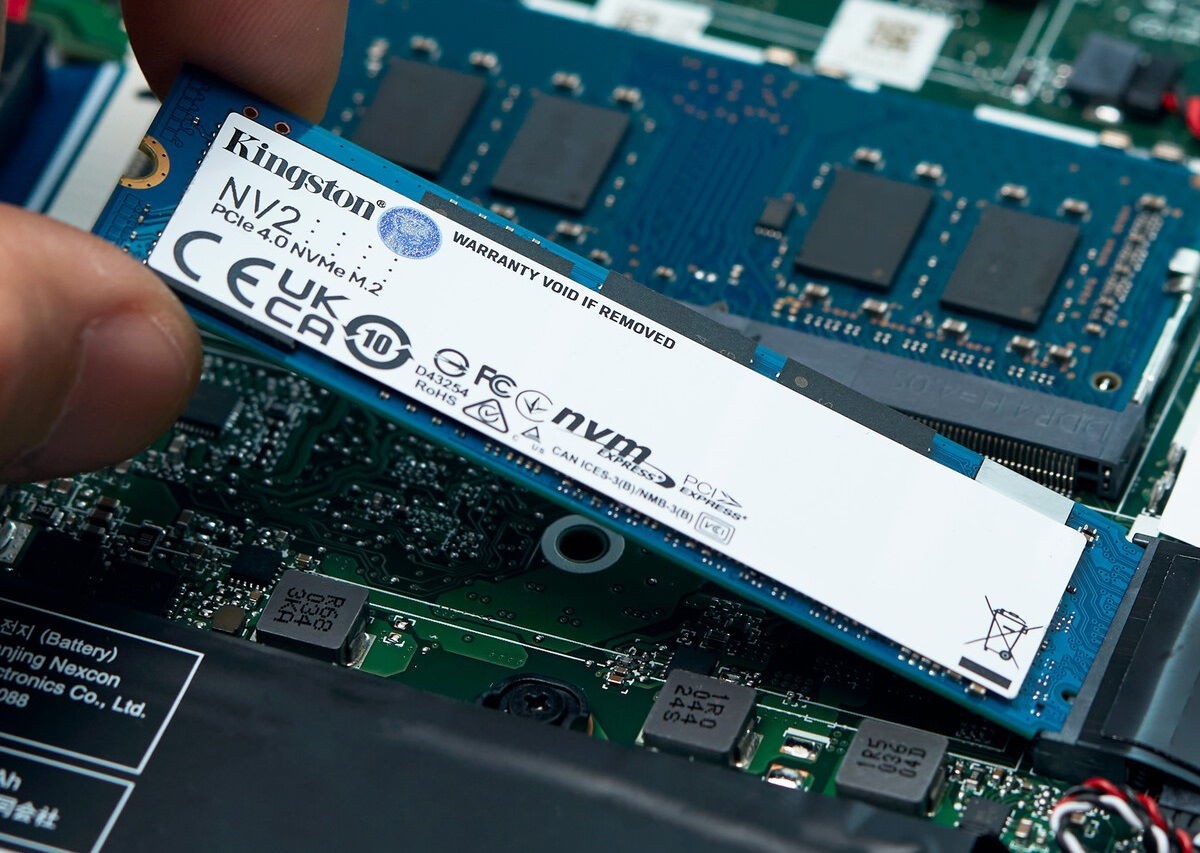 Накопичувач SSD NVMe M.2 250GB Kingston NV2 (SNV2S\/250G) - зображення 4