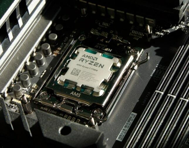 Процесор AMD Ryzen 7 7700X (100-100000591WOF) - зображення 4