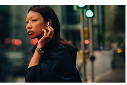 Смарт годинник Apple Watch Series 10 GPS + Cellular 46mm Titanium (MWYW3) - зображення 4