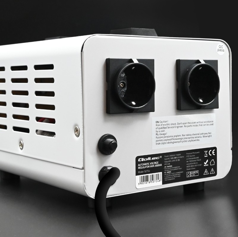 Стабілізатор напруги Qoltec AVR 2000VA - зображення 6