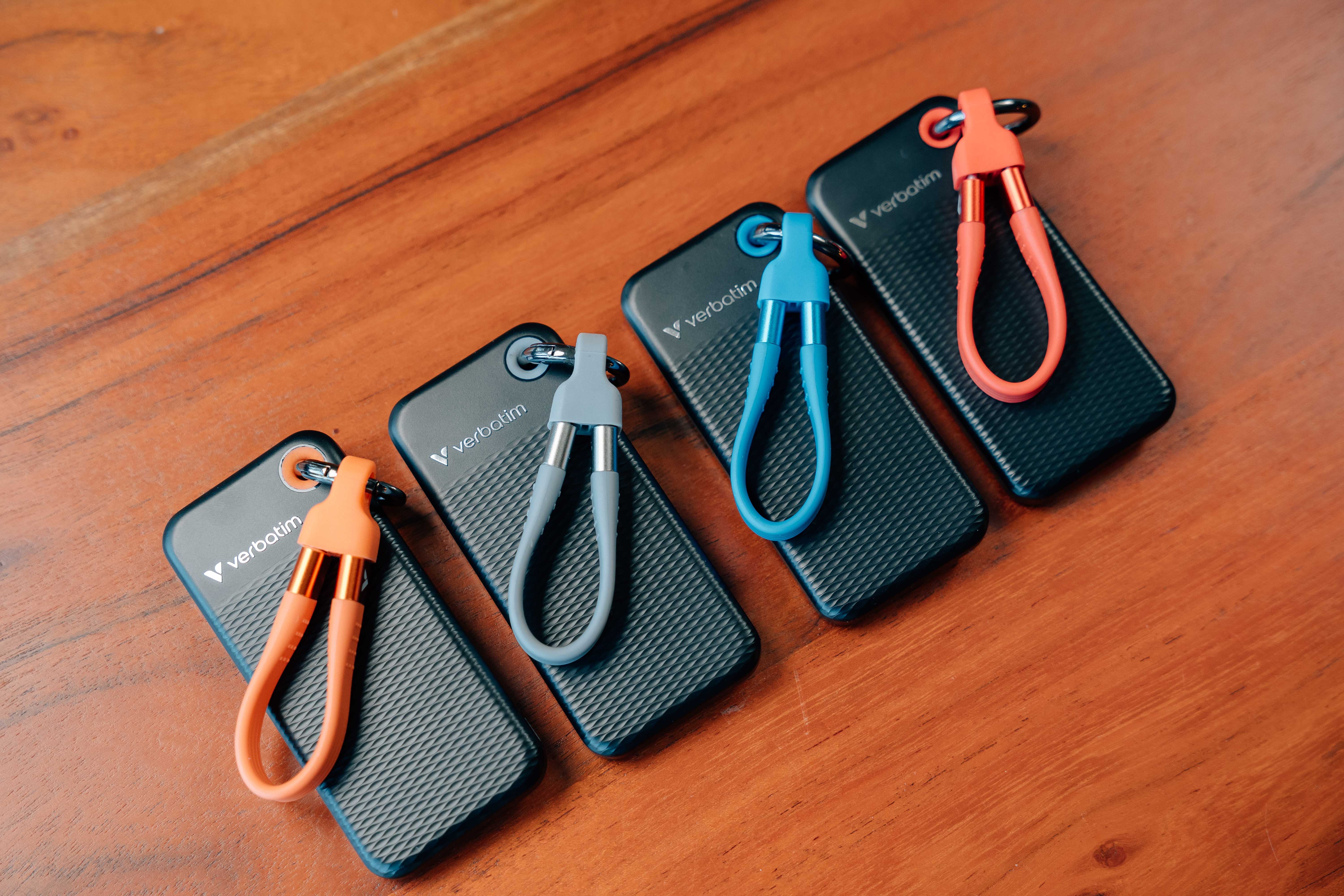 Зовнішній накопичувач SSD 1TB Verbatim Pocket (32190) - зображення 4