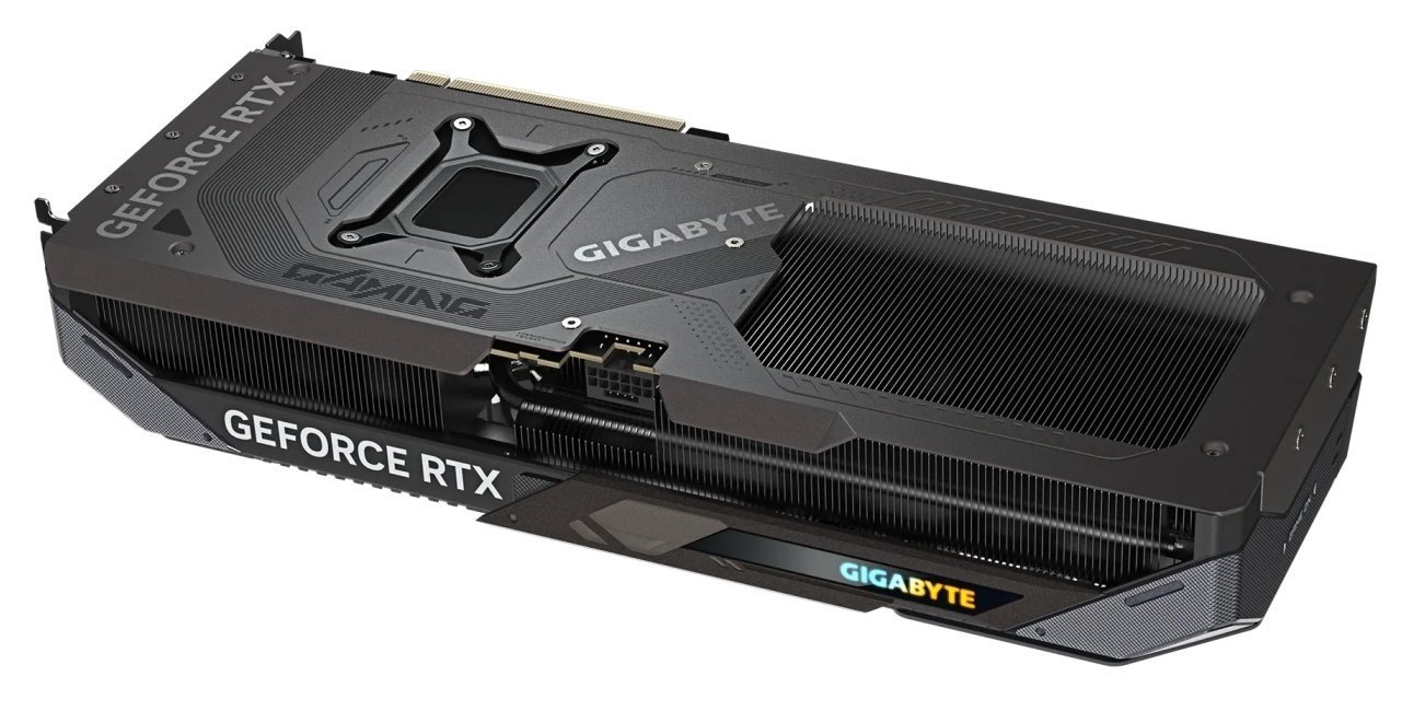 Відеокарта GeForce RTX 5070 12 GDDR7 Gigabyte GAMING OC (GV-N5070GAMING OC-12GD) - зображення 6