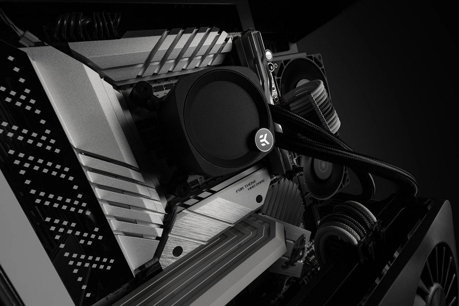 Система водяного охолодження EKWB EK-Nucleus AIO CR240 Dark - зображення 12